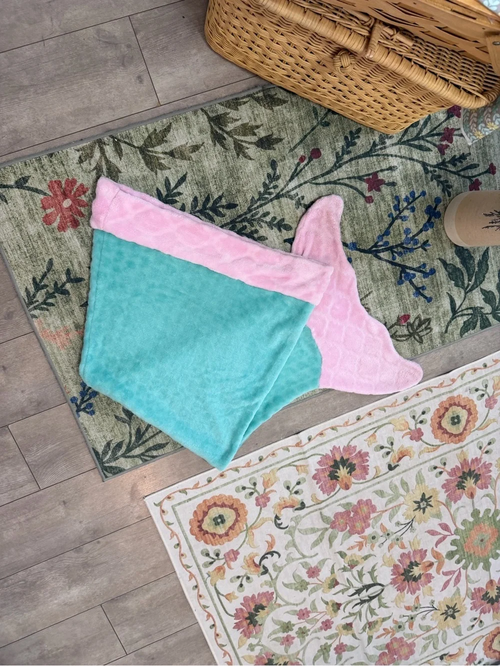 Pink & Teal Girls Plush Mermaid Tail Blanket One Size